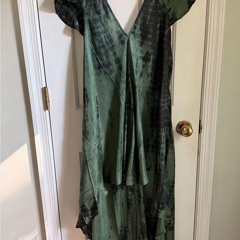 Fara Olive and Black V-Neck Tie-Dye Midi Dress
